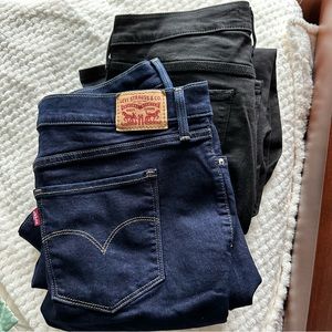 2 pairs of Levi’s 314 Shaping Straight Jeans